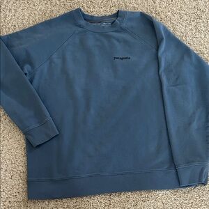 Patagonia Men's Crewneck in Deep Blue